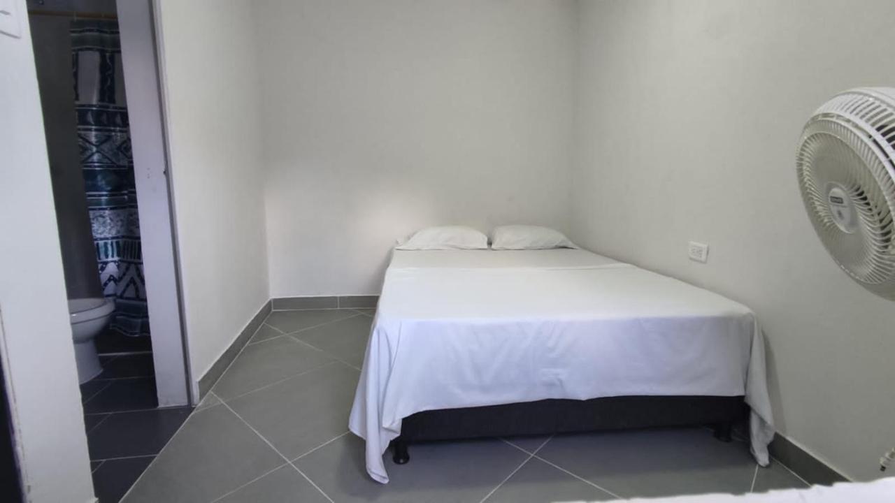Proyecto Moonlight Appartement Villavieja Buitenkant foto